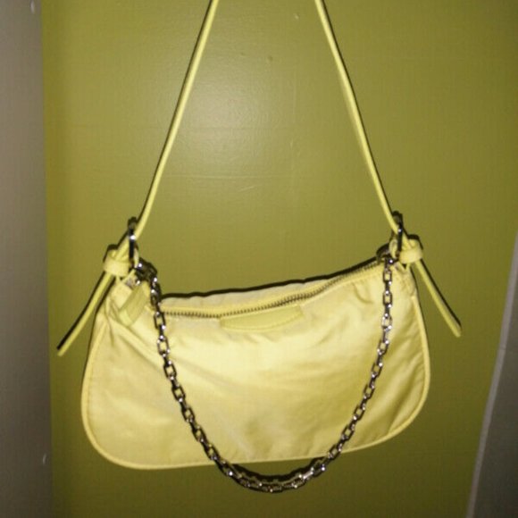 New Chain Baguette Bag - Picture 1 of 3